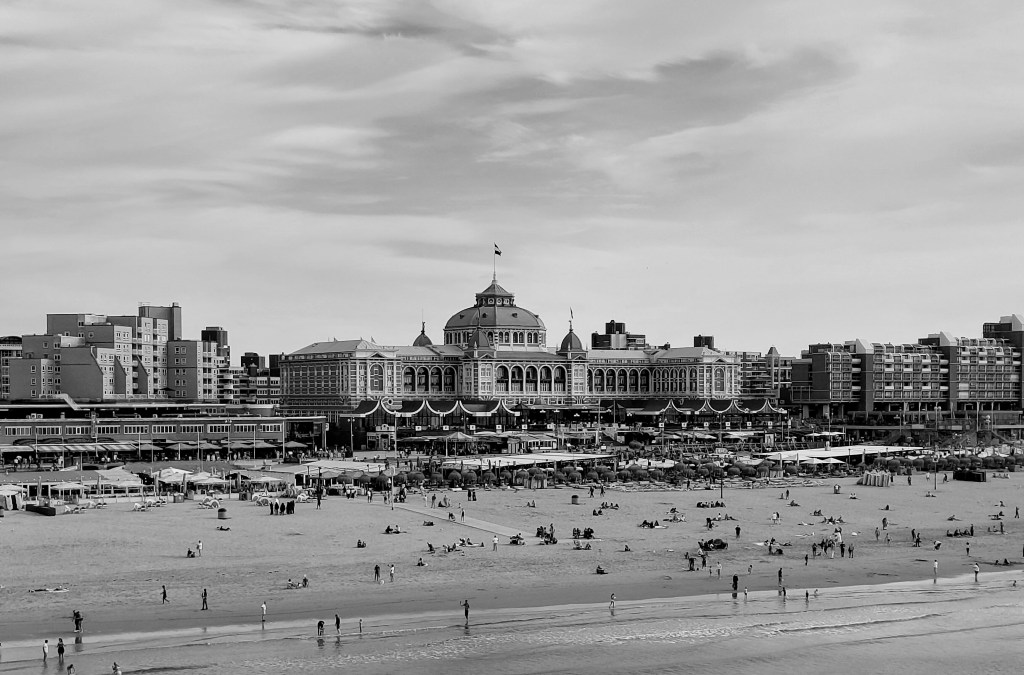 A building at the hague beach